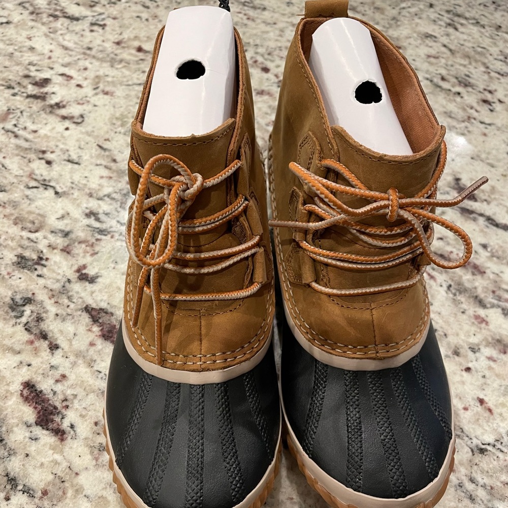 SOREL OUT N ABOUT PLUS DUCK BOOTS